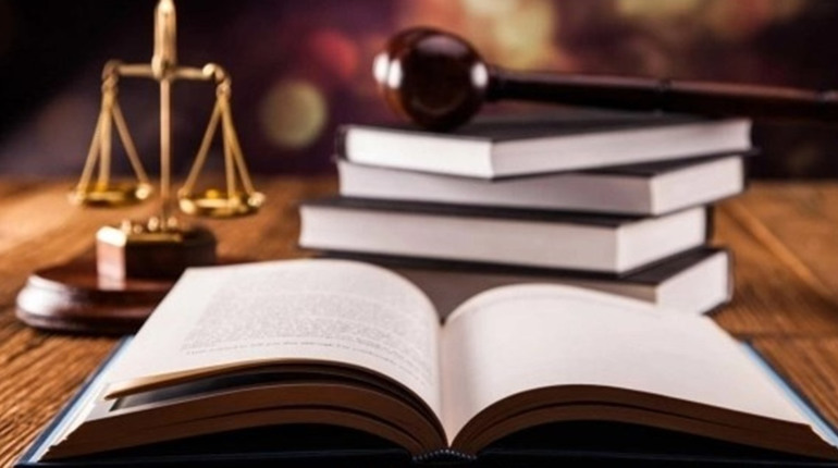 Адвокат по кримінальних справах як обрати