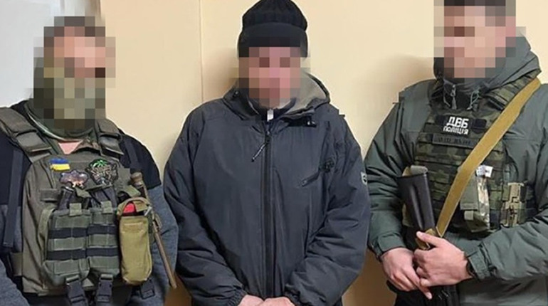 У Херсоні затримали колаборанта, який хотів втекти на лівий берег