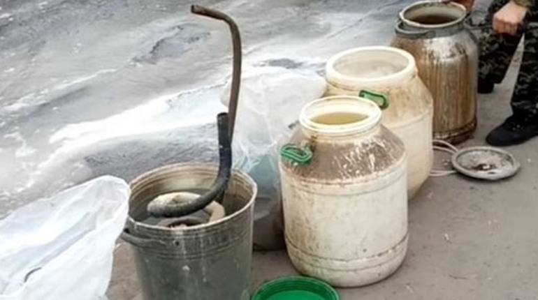 На Сірогозщині окупаційна поліція проводить рейди: шукають зброю і самогон