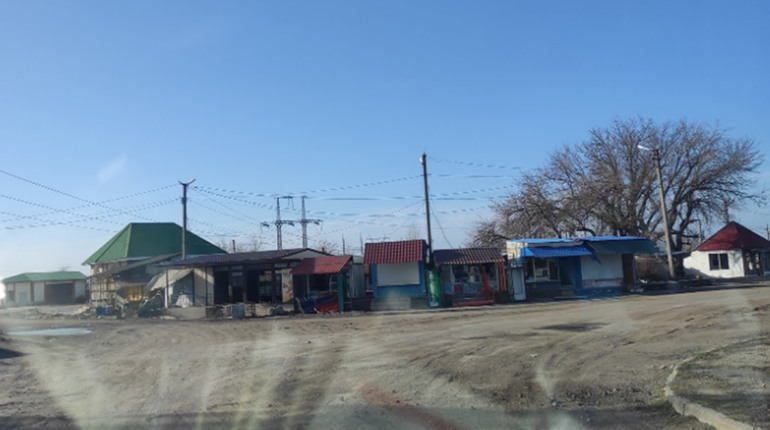 Від ворожих обстрілів постраждали жителі Козацького