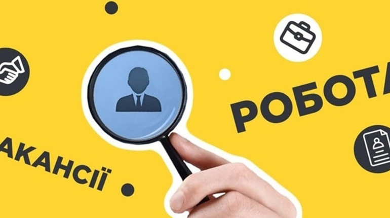 Запрошують на роботу 23 лікарів: зарплата 20 тисяч гривень