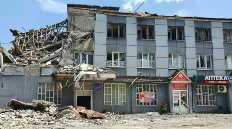 Кремінна під обстрілами: є жертви серед населення та пошкоджено житлові будинки