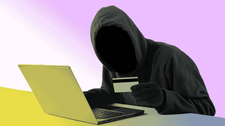 Довірливі херсонці потрапили на гачок інтернет-шахраїв і за добу втратили понад 30 тисяч гривень