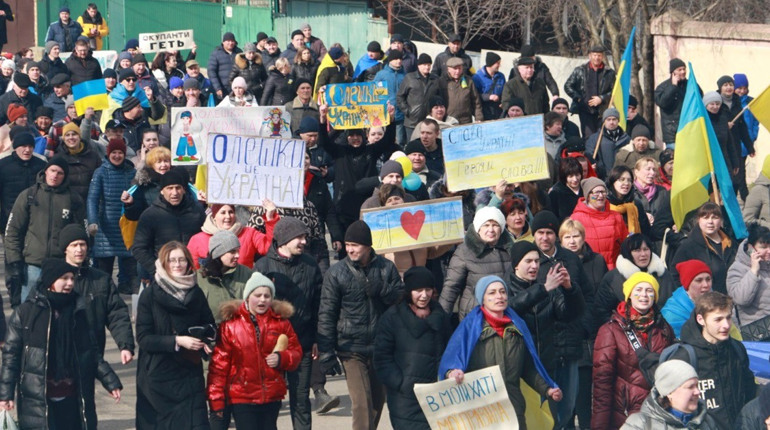 «Я хочу ходити нашими українськими вулицями і не бачити цих»: монолог мешканки окупованих Олешок