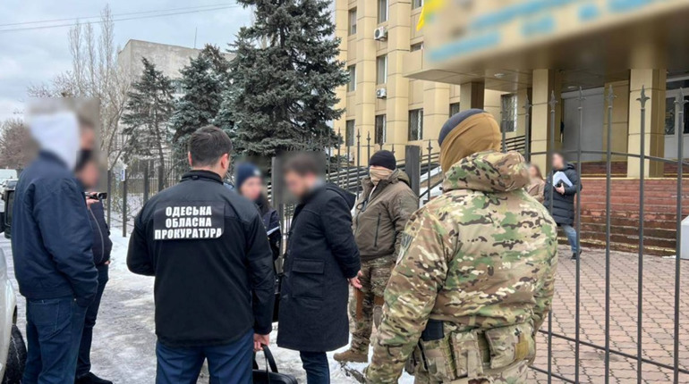 Попереджав криміналітет про обшуки: в Одесі СБУ затримала помічника судді