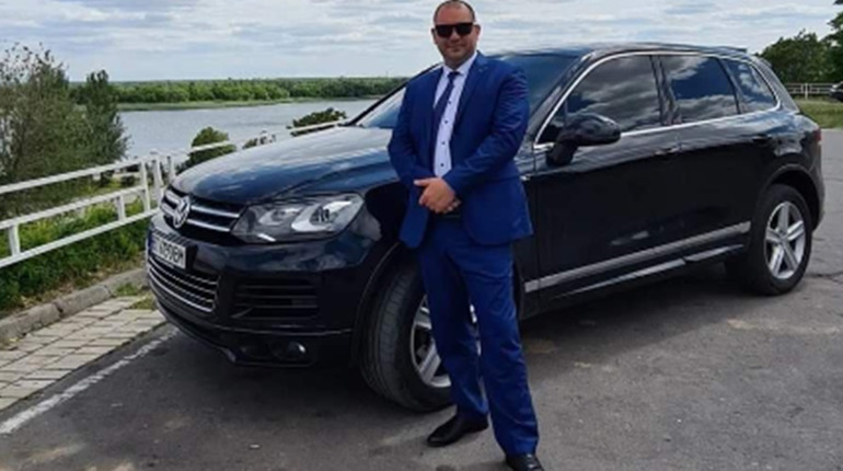 Власник "Маяка" служить росіянам