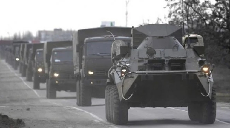 З Мелітополя та району росіяни виїжджають колонами: ротація чи втеча?