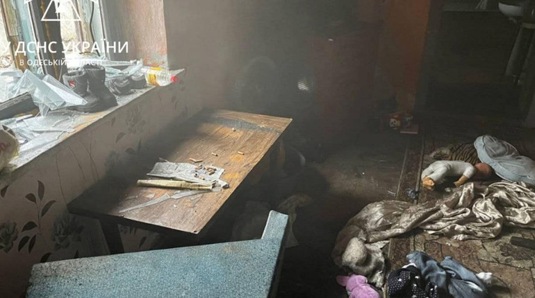 На Одещині в пожежі загинув малюк, його сестричка та тато - у лікарні