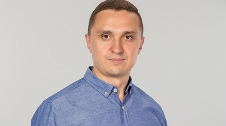 Шановний Олександре Михайловичу! Прийміть щирі і сердечні вітання з нагоди Дня народження!