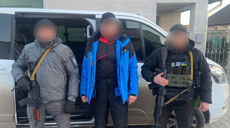 Забезпечував залізничне сполучення окупантам: херсонцю повідомлено про підозру