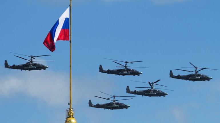 Росіяни накопичили сотні одиниць ударної повітряної техніки. Для наступу на Донбасі?