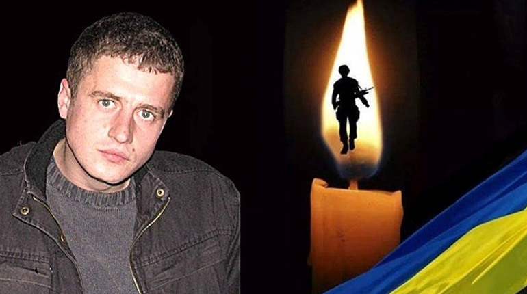 У Мені поховали військового медика Романа Рязанцева