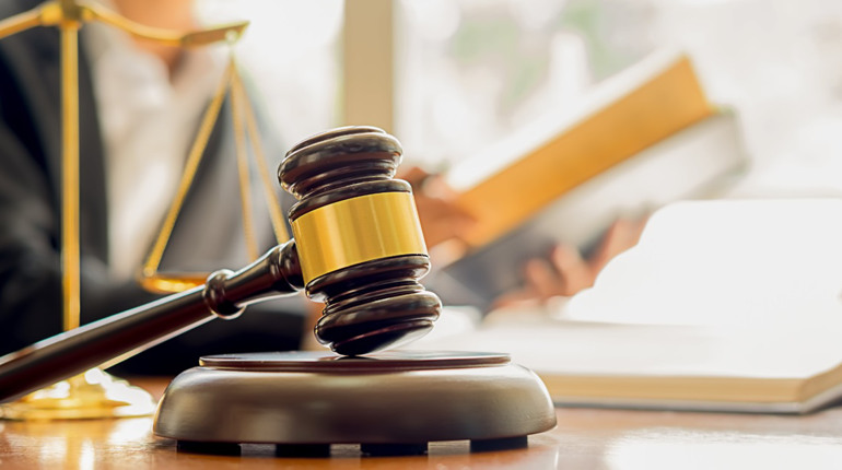 Судитимуть правоохоронця зі Сватового. За що?