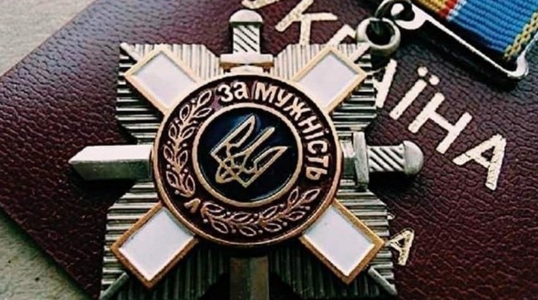 Енергетик з Оріхова, який відновлював світло під обстрілами, отримав державну нагороду
