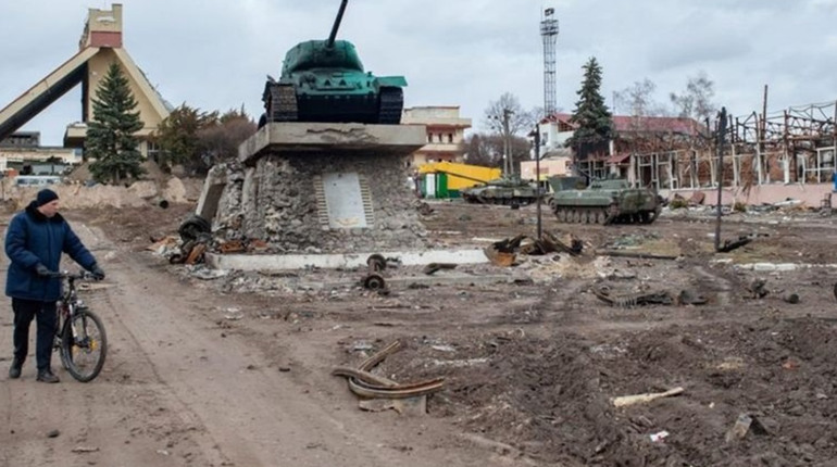 «Кав’ярні, ресторани, магазинчики та будинки знищені». Концепція відбудови Тростянця