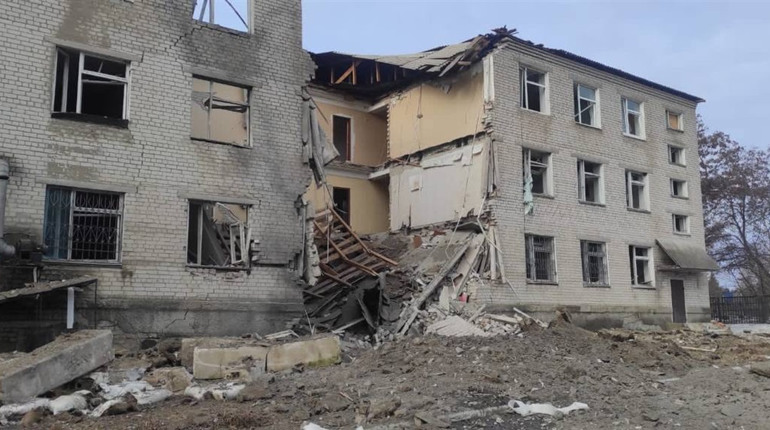 У Купʼянському районі за минулу добу зруйнувано обʼєкти цивільної інфраструктури та загинула жінка