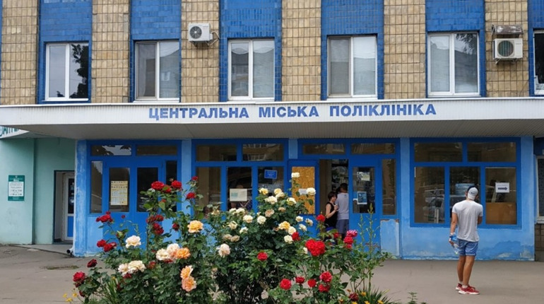 Переселенців з Луганщини приймають лікарі Лисичанської поліклініки у Дніпрі. Список спеціалістів