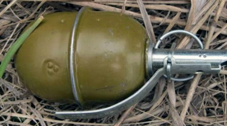На Черкащині повідомили про підозру чоловіку, який ходив по місту з гранатою