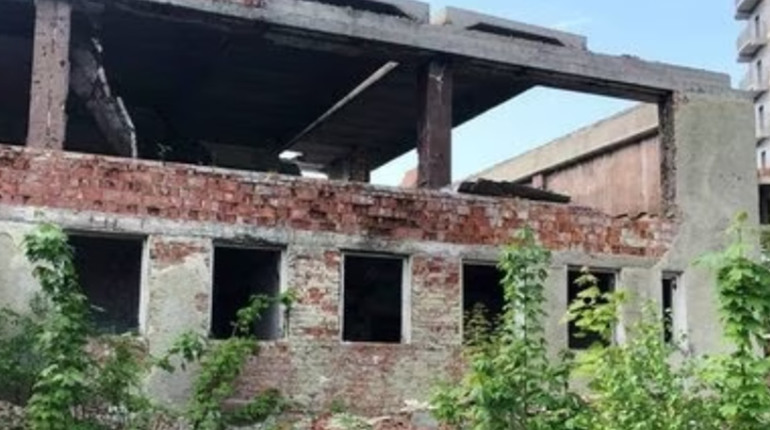 Хотіли мільйон, а продали за 46: закинуту будівлю у Трускавці придбала підприємиця з Хмельниччини