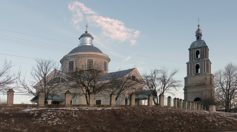 Перші тижні війни. Жителі Полошок розповіли про події минулорічної весни