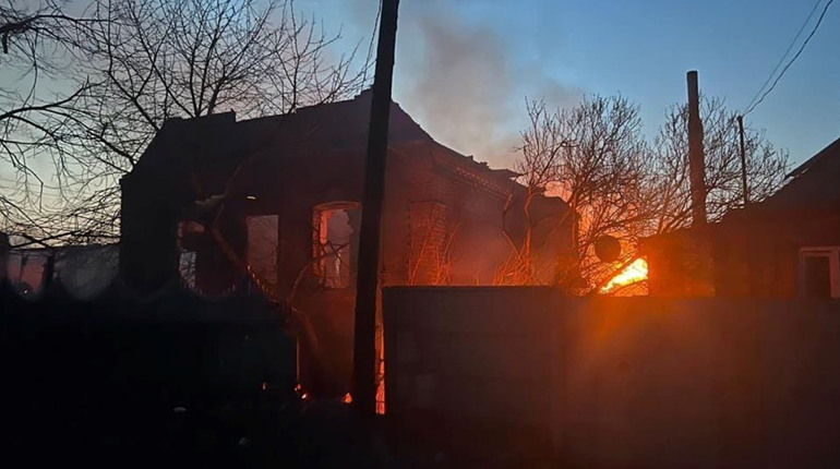 У селищі Шевченкове від вогню загинув чоловік: ДСНС повідомляє ймовірні причини виникнення пожежі