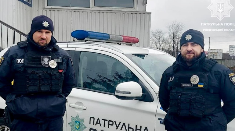 Знайшли на колії з переохолодженням: у Сарнах машиніст врятував чоловіка