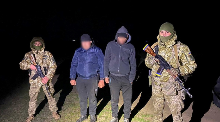 Допомогли тепловізори: на Одещині затримали 4 "мандрівників", які намагалися вночі перетнути кордон