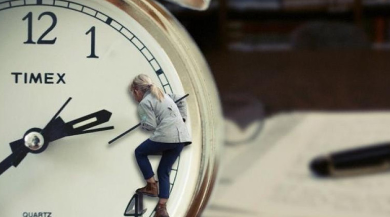 Цього тижня українці переводять годинники на літній час