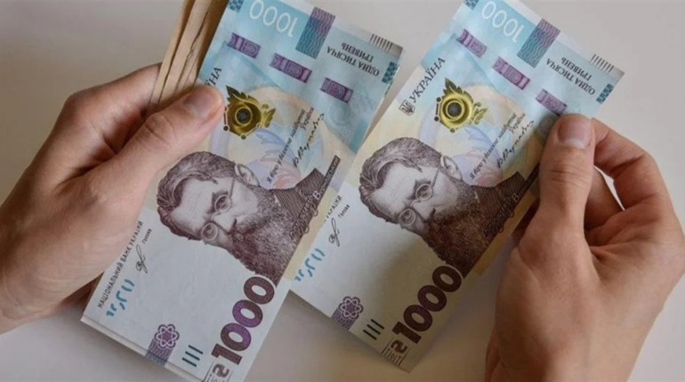 Виплати від Червоного Хреста у Вільхуватській громаді продовжуються: графік отримання грошей