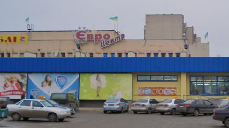У черзі за гуманітаркою в Новій Каховці люди втрачають свідомість