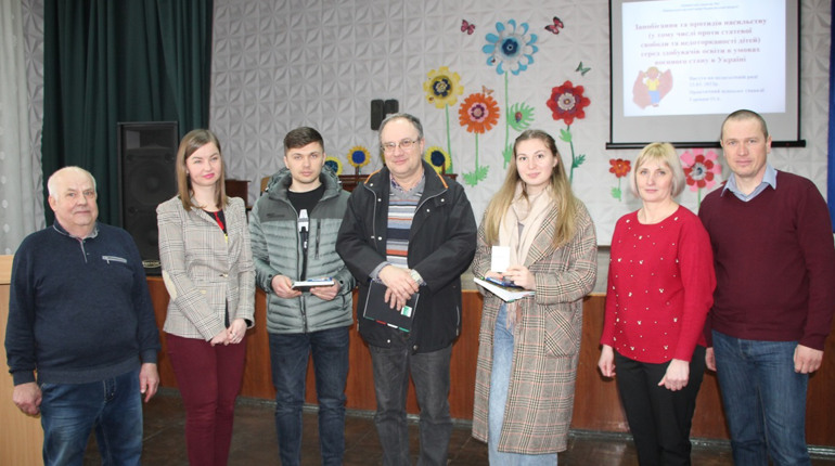 Відзначили та прийняли до лав профспілки