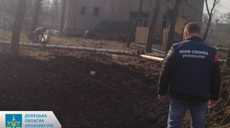На Донеччині 24 березня російська ракета влучила в Пункт Незламності. Чи є постраждалі
