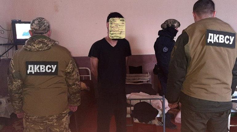 Здавали квартири з-за ґратів: у Сарненському районі повторно судитимуть ув’язнених
