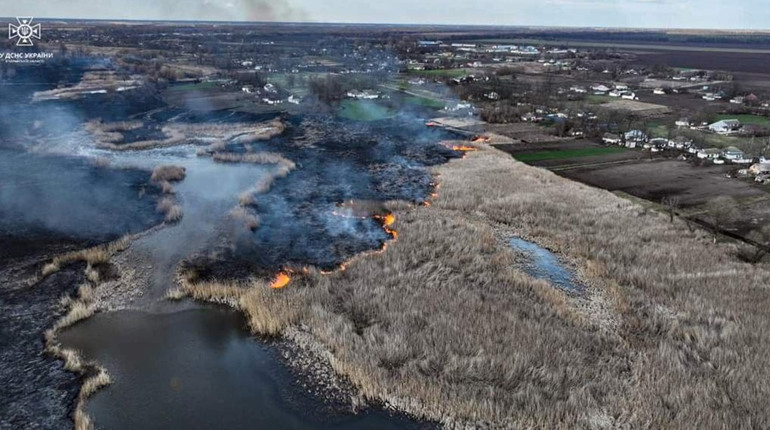 На Черкащині за допомогою аеророзвідки зафіксували спалювання сухої трави