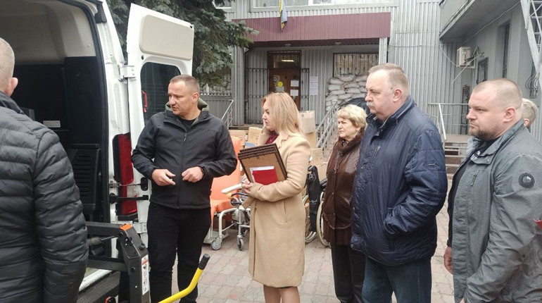 Добропілля отримало допомогу від благодійного фонду «Милосердя та Здоров’я». Чим допомогли громаді
