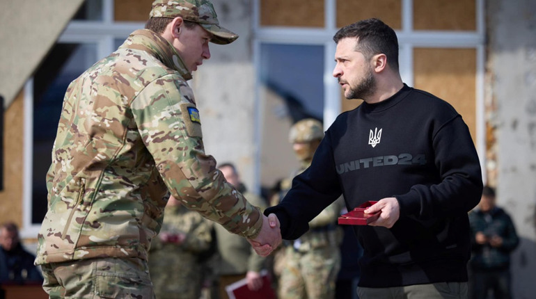 Президент України відвідав Сумщину та вручив Охтирці відзнаку «Місто Герой»