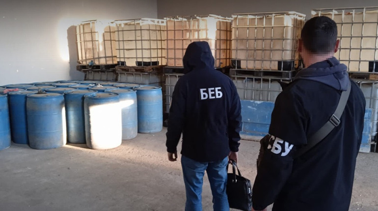 На Одещині вилучили фальсифікований алкоголь та цигарки без акцизу на понад 10 млн грн