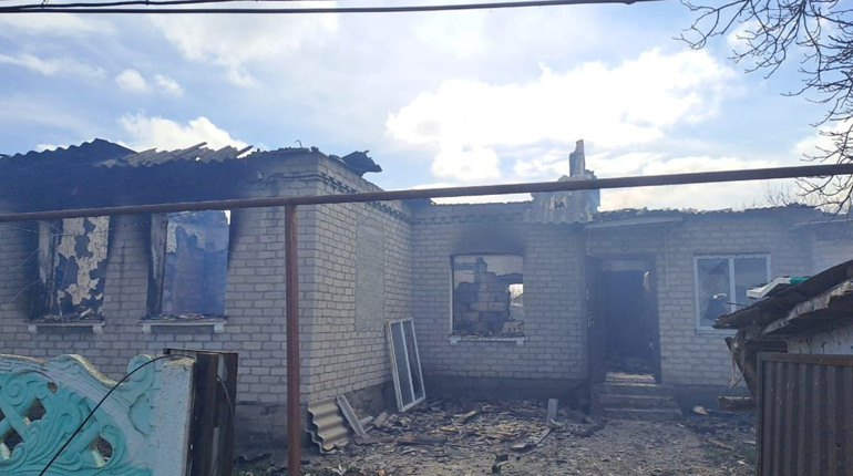 Курахівську громаду 28 березня тричі обстріляли. Постраждали Курахове та Вовченка