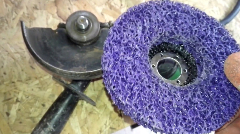 Коралові круги на болгарку від Novoabrasive: нове слово у шліфуванні металу