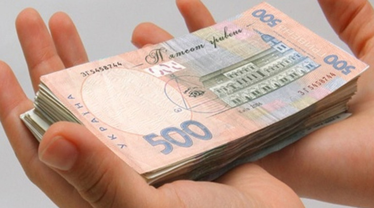 В Україні планують поетапно підвищити мінімалку та прожитковий мінімум: дати і розміри виплати
