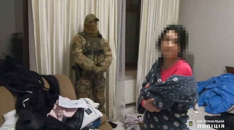 25-річна одеситка втягувала дівчат у заняття проституцією: їй загрожує до семи років в'язниці