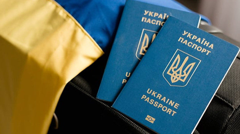 Паспорти з різною транслітерацією обмінювати не обов’язково