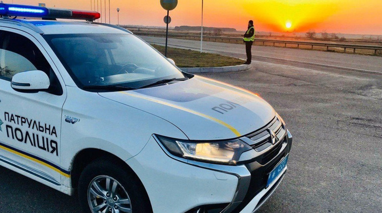 Порушив комендантську годину та віз гранати у багажнику: одеські патрульні затримали чоловіка