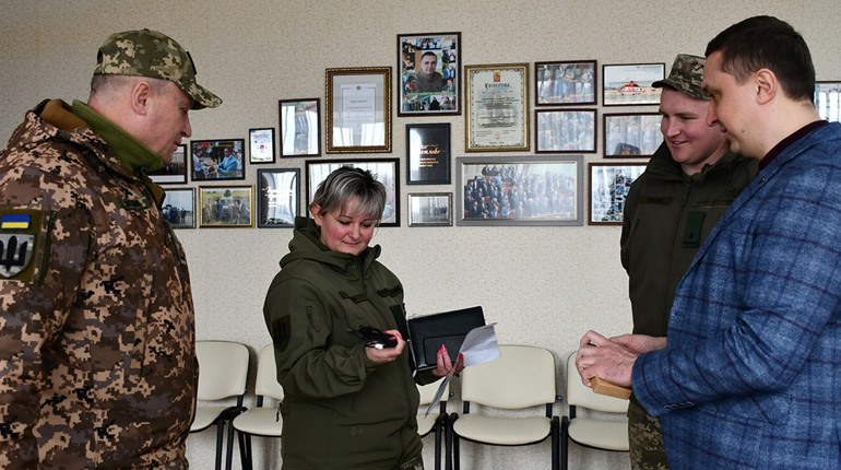 Закрили черговий запит військових