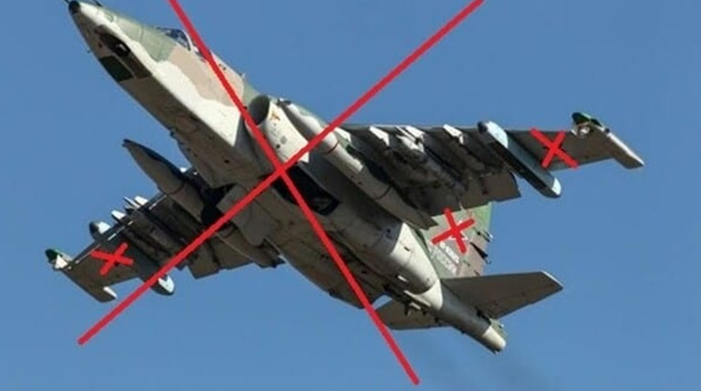 Поблизу Мар'їнки знищено російський штурмовик Су-25. Хто поцілив у броньований дозвуковий літак