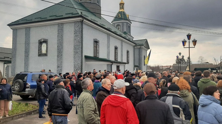 Громада Старокостянтинова проголосувала за перехід церкви Пресвятої Богородиці до ПЦУ