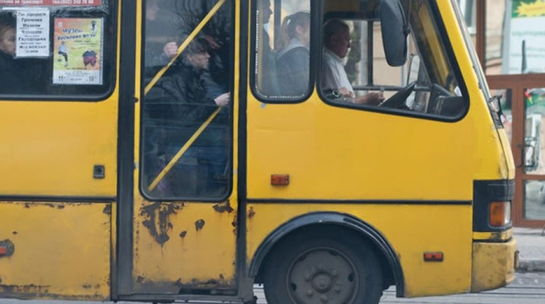 В Конотопі запустили два автобуси: розклад маршруту
