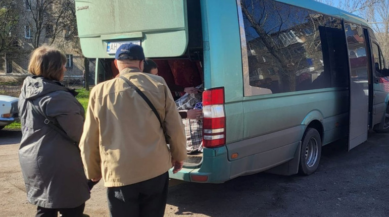 Обов’язкова евакуація з Торецької громади 14 квітня. Як записатися на евакуаційний автобус