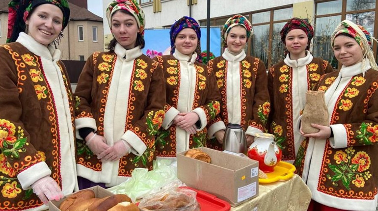 У Гадячі на благодійному ярмарку зібрали 16 тисяч гривень