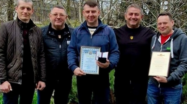 Підполковник ЗСУ став почесним громадянином Лозівського району. За що йому присвоїли звання